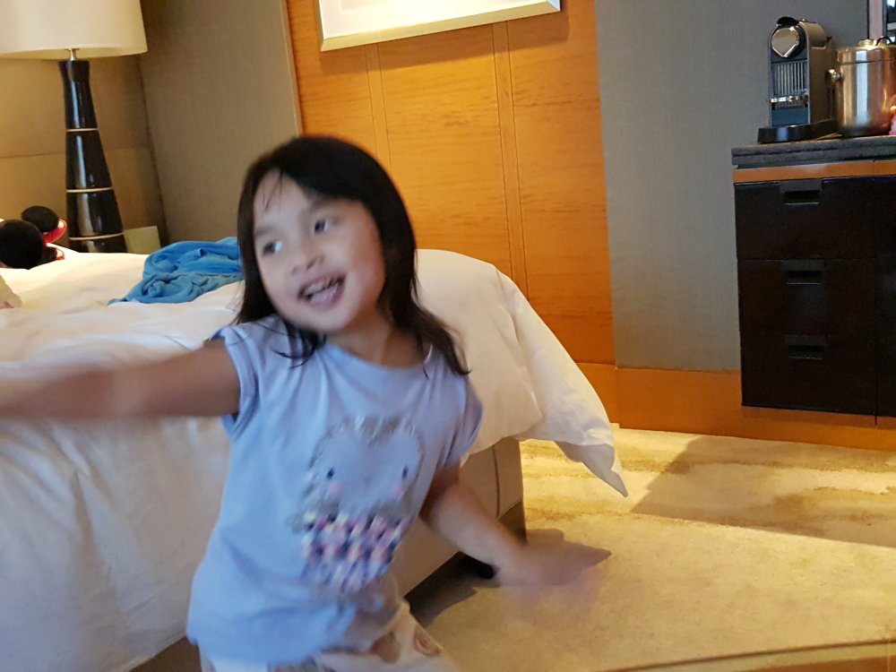 ปิยะวัฒน์ จิระสกุลการุญ และครอบครัว หยกมณี จิระสกุลการุญ -มณีวรรณ เรืองไพศาล